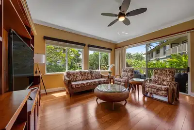 Image de 2bd/2ba Condo w/ A/C, 3 Pools & Walk to 3 Beaches