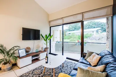 Image de Modern penthouse, office, A/C, Pool, Gym