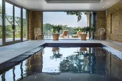 Waterside house near Dartmouth with pool, hot tub and dock