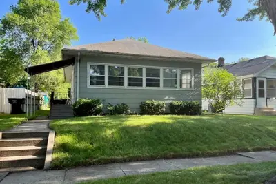 Image de 1927 Charming Cedar House