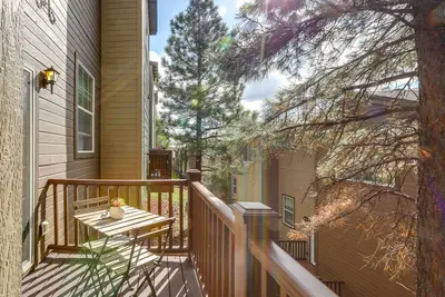 Image de Spacious Retreat < 3 Mi to Downtown Flagstaff!