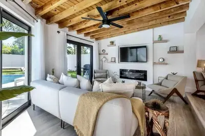 Image de Casa Playa 3 bedroom pool home/ minutes from the beach