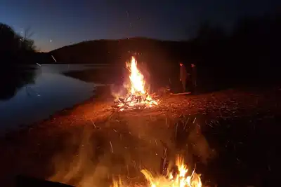 ThunderRidge-HotTub-TreeHouse-BoatParking-Boat Sli