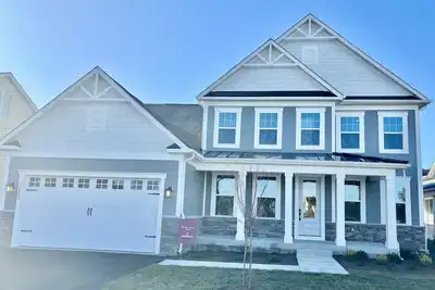 Image de Luxury 5bd-4bth, Spacious. home indoor-outdoor pool; waterfront community. .