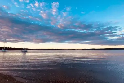 Image de New Property Seabreeze Bungalow - Lakeview Sunset Delight at Sunshine on Lake Macquarie
