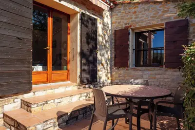 Image de Appartement de vacances \"Les Cigales\" avec vue sur les montagnes, jardin privé et Wi-Fi