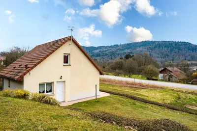 Maison de vacances 'Gîte Cerf' avec terrasse privée, Wi-Fi et climatisation