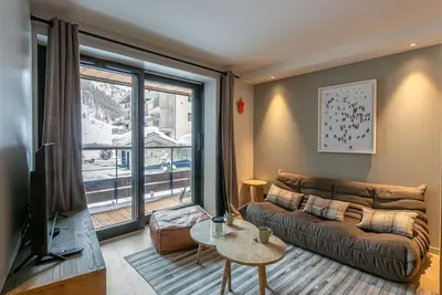 Image de Cocon chaleureux avec Wifi, garage et accès direct aux pistes dans résidence neuve à Val-d'Isère
