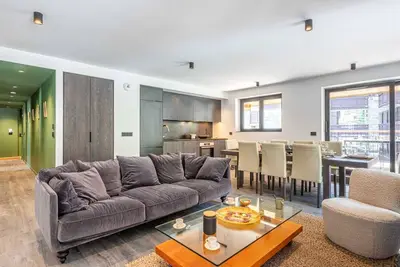Image de Bel appartement avec wifi, garage, cheminée et grande terrasse au pied des pistes à Val-d'Isère
