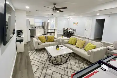 Image de Relaxing 4b Home big yard near Ft Worth, At&T Stadium