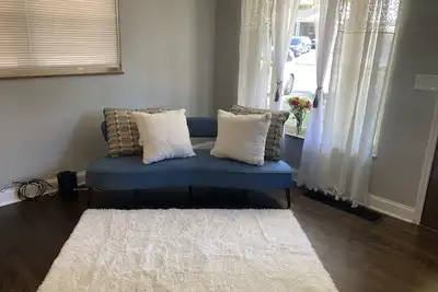 Image de 10 minute from down town, very clean, fresh, an new rental