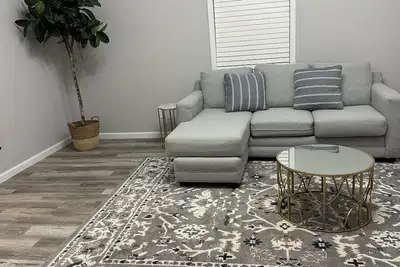 Image de Cozy Home in Downtown Atlanta : 5 mins from main tourist attractions.