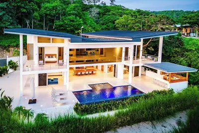 Image de Contemporary Oceanview Villa w Infinity Edge Pool