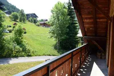 Image de 1er étage, balcon, télévision, 90m², Châtel