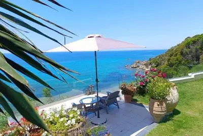 Image de Maison de vacances Moraitika pour 1 - 8 personnes avec 4 chambres à coucher - Maison de vacances