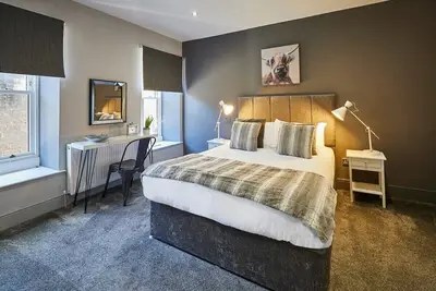 Image de Host & Stay | Rooftops Grey