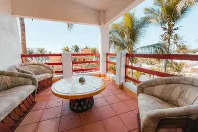 Image de Penthouse Condo -  2 Br Suite - Room 9