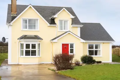 Image de Benbulben View, pet friendly in Tullaghan, County Leitrim