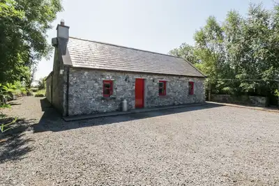 Image de The Visiting House, pet friendly, with pool in Dunmore, County Galway