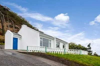 Image de Rossbeigh Beach Cottage No 6, pet friendly in Glenbeigh, County Kerry