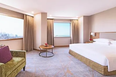 Image de 4 Bedroom Apartment Near Gold Souk Metro By E R