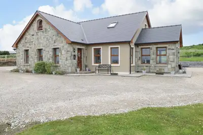 Tallagh Road, pet friendly, with open fire in Belmullet, County Mayo