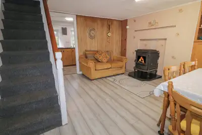 Image de Mulroy Cottage, family friendly, with open fire in Downings
