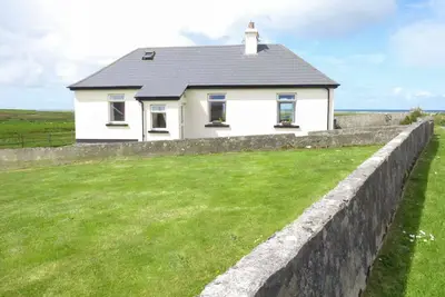 Image de Ocean View, pet friendly, with open fire in Louisburgh, County Mayo