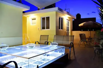 Image de Jorge Negrete Room. Independent access with private bathroom and common terrace.