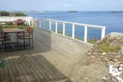 Image de Holiday home located directly at the sea of the West Coast