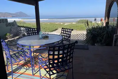 Image de Sweet beachfront bungalow -pet friendly