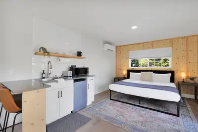 Image de Shasta View Lodge - Cabin 8