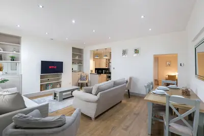 Image de Appartement-Sdb privée-Moderne-Vue sur la cour-Apartment-0
