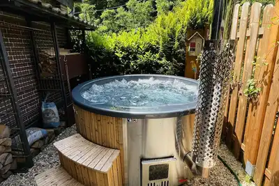 Image de Idyllic cottage in the nature with whirlpool