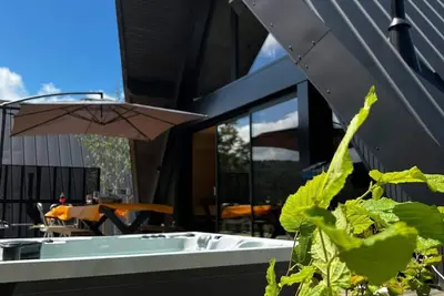 Image de Chalet Delta de 60m² avec terrasse et Spa Privatif