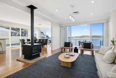Image de *Free Night Stay* Waterfront/pool/ fireplace