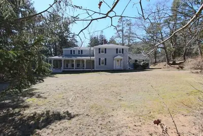 Image de Discover tranquility near Cape Cod National Seashore, in our Cape Colonial home.