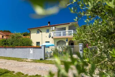 Appartement de vacances avec balcon et air conditionné