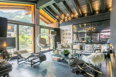 Image de Prestige et luxe au cœur de Val-d'Isère, proche des pistes