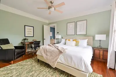 Image de Hues and Views by Minty Living