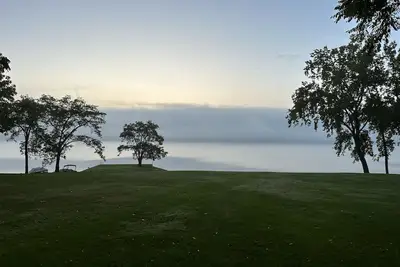 Image de Remodeled Lake House 4 Bed/ 3 bath, Pet Friendly Enjoy Fall on Cayuga Lake!