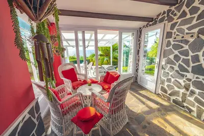 Image de Ferienhaus mit Meerblick und Garten