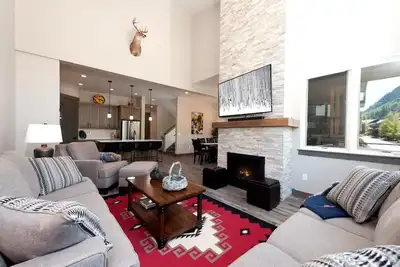 Image de New townhome across from Purg - Hot Tub/Views/Fire Pit/Shuttle