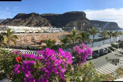 Image de Harbour 374 avec terrasse privée sur le toit à Puerto de Mogan par El Sirocco