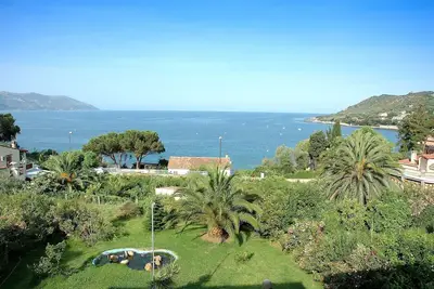 Image de Res Les Dauphins Apartment 6 personnes balcon vue mer 350 m plage près Ajaccio