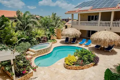 Image de Magnifique appartement de 2 chambres à 2 km de la plage Eagle