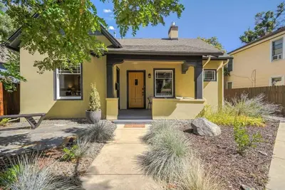 Image de 3bd Charming Cottage, Large Backyard, Garden Suite