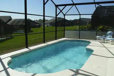 Image de Maison économique de 4 chambres avec piscine privée