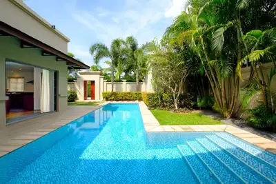 Luxe 2br Pool Villa à pied de la plage de Bangtao