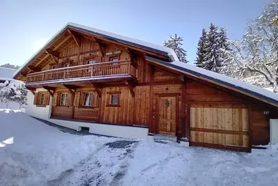 Image de Grand Chalet Familial Tout Confort. Vue Mont Blanc